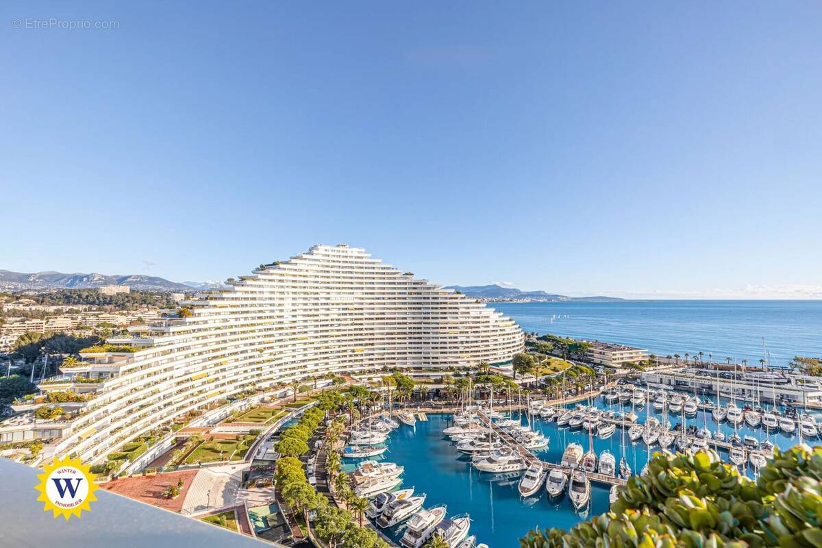 Appartement à VILLENEUVE-LOUBET