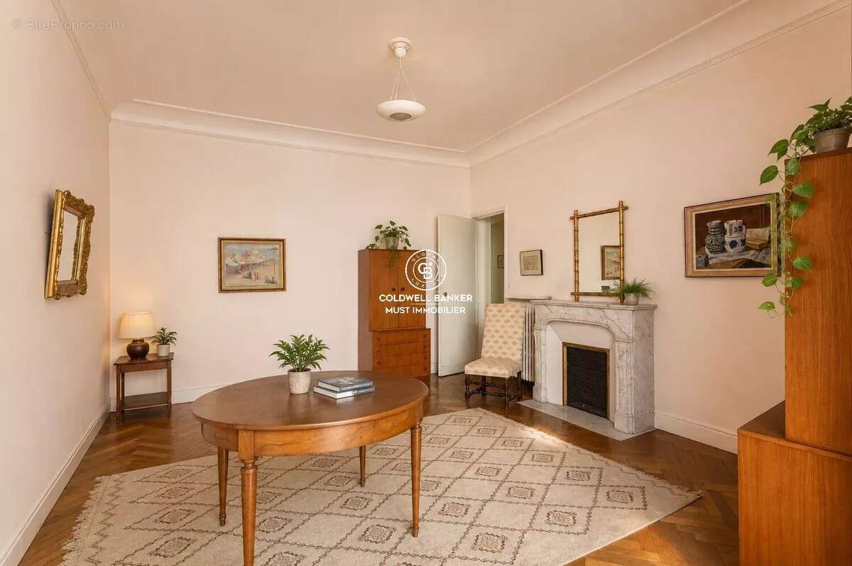 Appartement bourgeois d’exception – Une adresse prestigieuse au cœur de Perpignan - photo 7