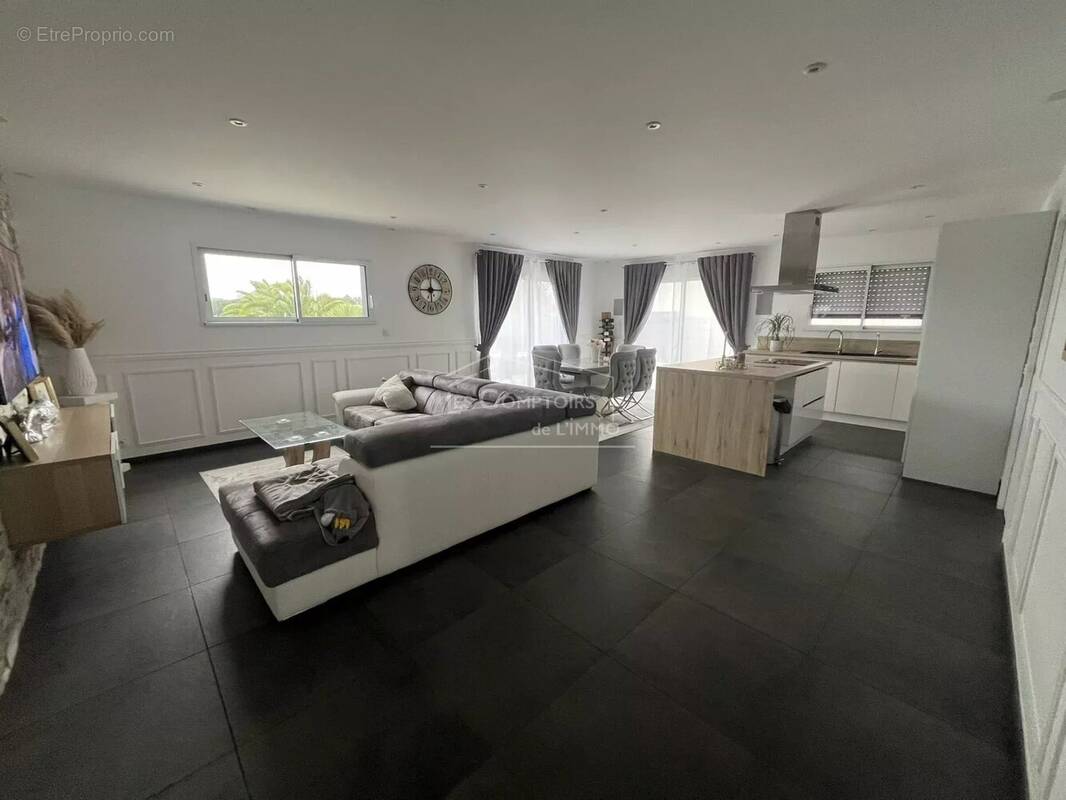 Maison à PONTCHATEAU