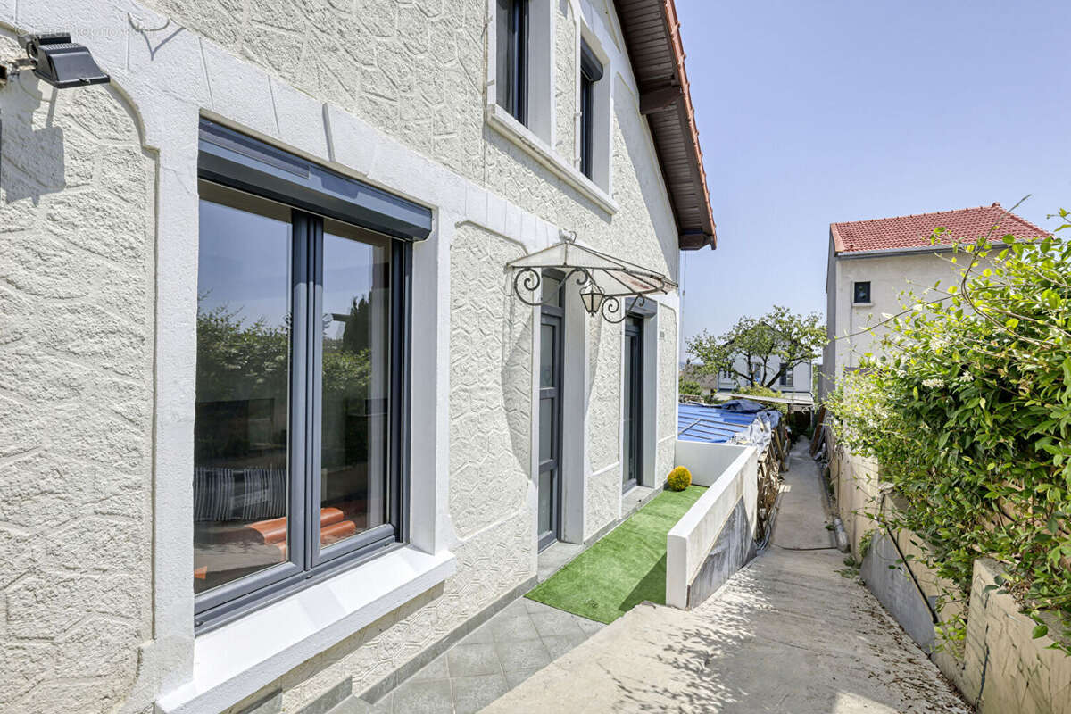 Maison à VITRY-SUR-SEINE