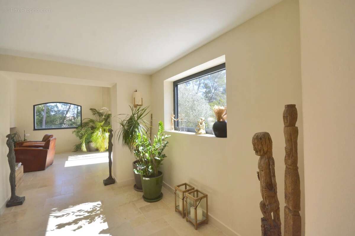 Maison à MOUGINS