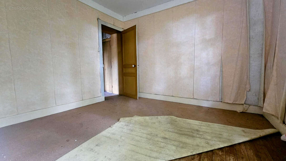 Maison à DENEUVRE