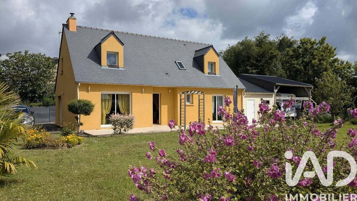 Photo 1 - Maison à PLOUEZEC