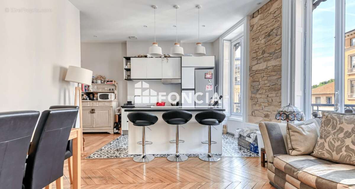 Appartement à LYON-1E