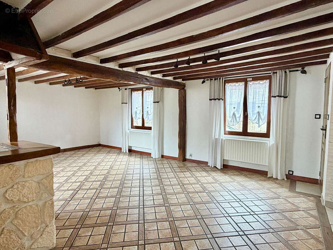Maison à HALLOY