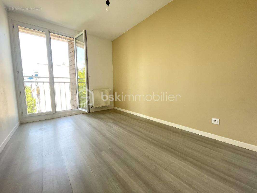 Appartement t3 de 66 m² a st-martin-d'heres village - photo 5