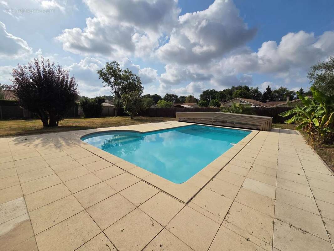 Maison 280 m² à Campugnan  - photo 4