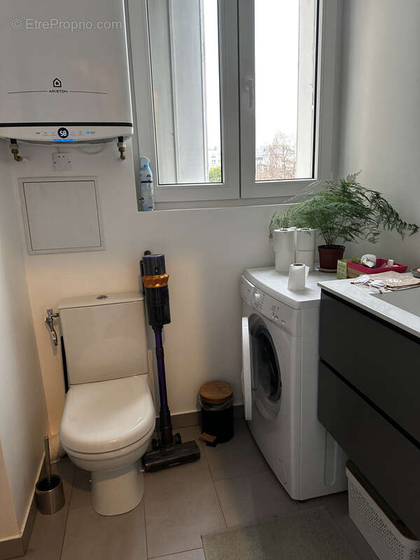 Appartement à COURBEVOIE