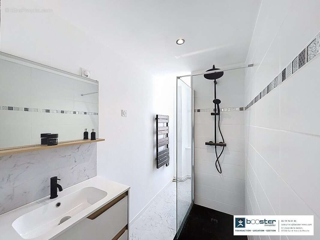 Maison à SAINT-YRIEIX-LA-PERCHE