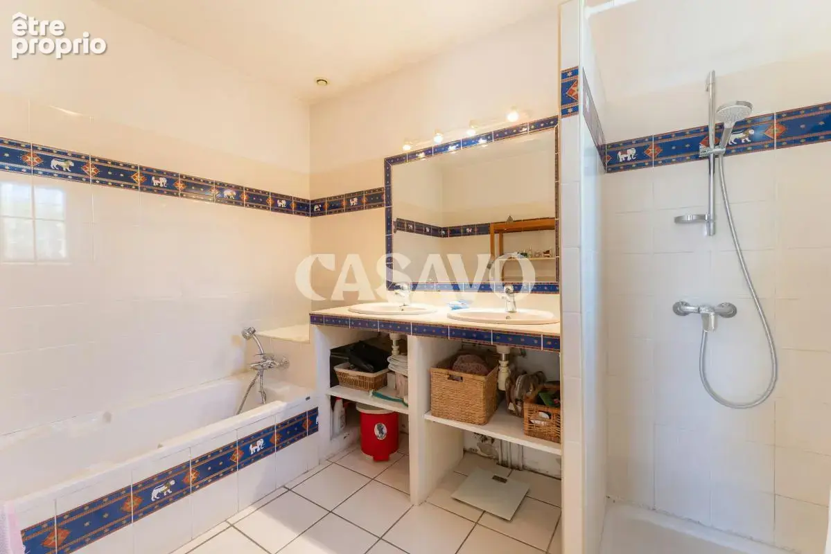 Vente Maison 6 pièces de 180m² - 13590 Meyreuil - photo 13