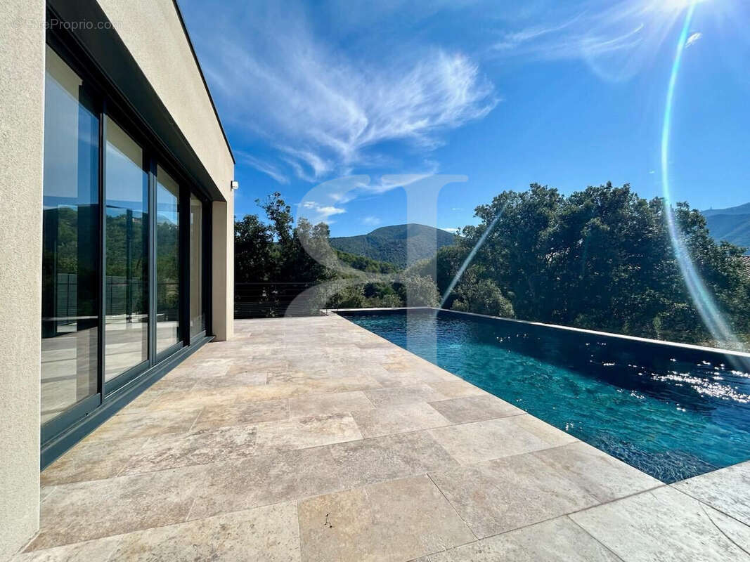 Maison à VAISON-LA-ROMAINE