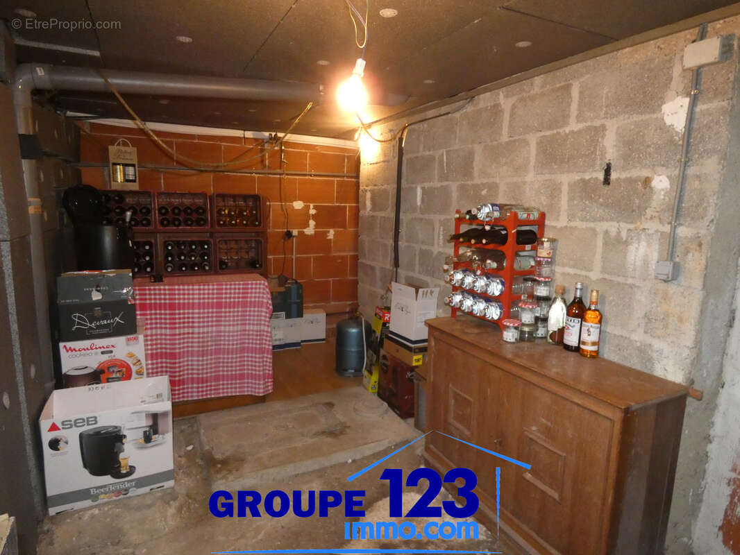 Maison à BRIENON-SUR-ARMANCON