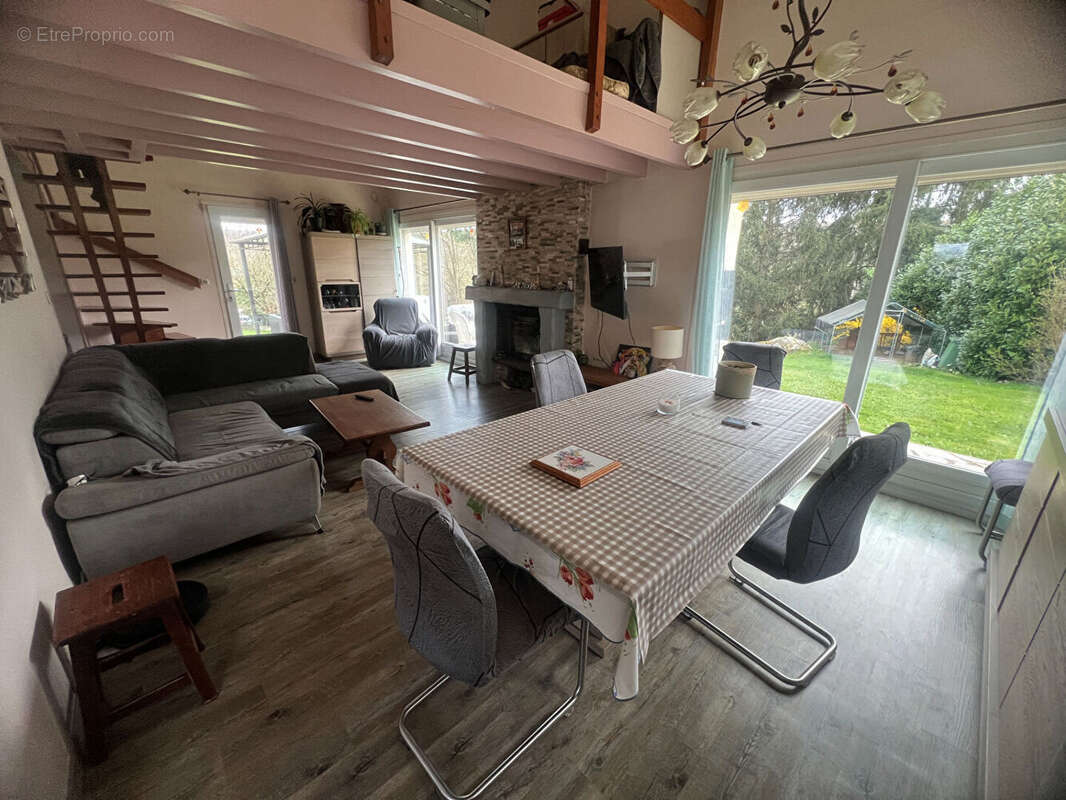 Maison à VILLENEUVE-SUR-BELLOT