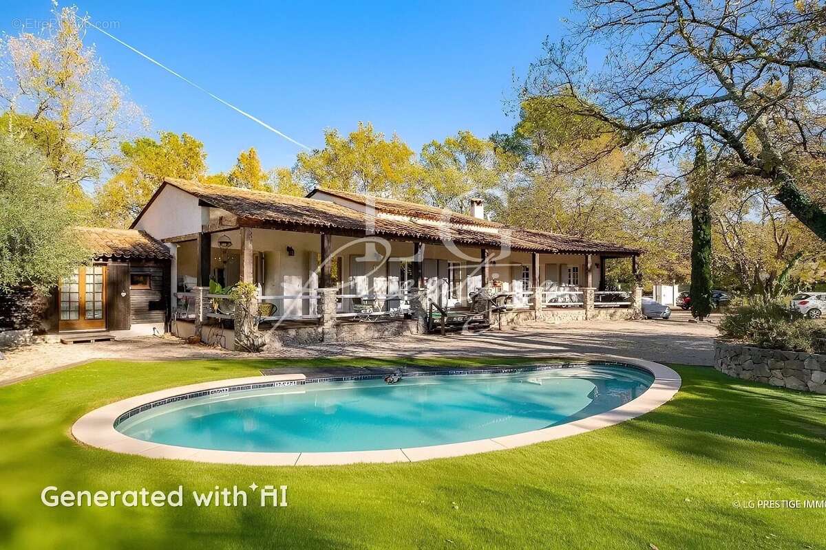 Maison à TOURRETTES