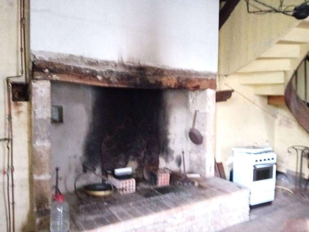 Maison à SAINT-CIRQ-LAPOPIE