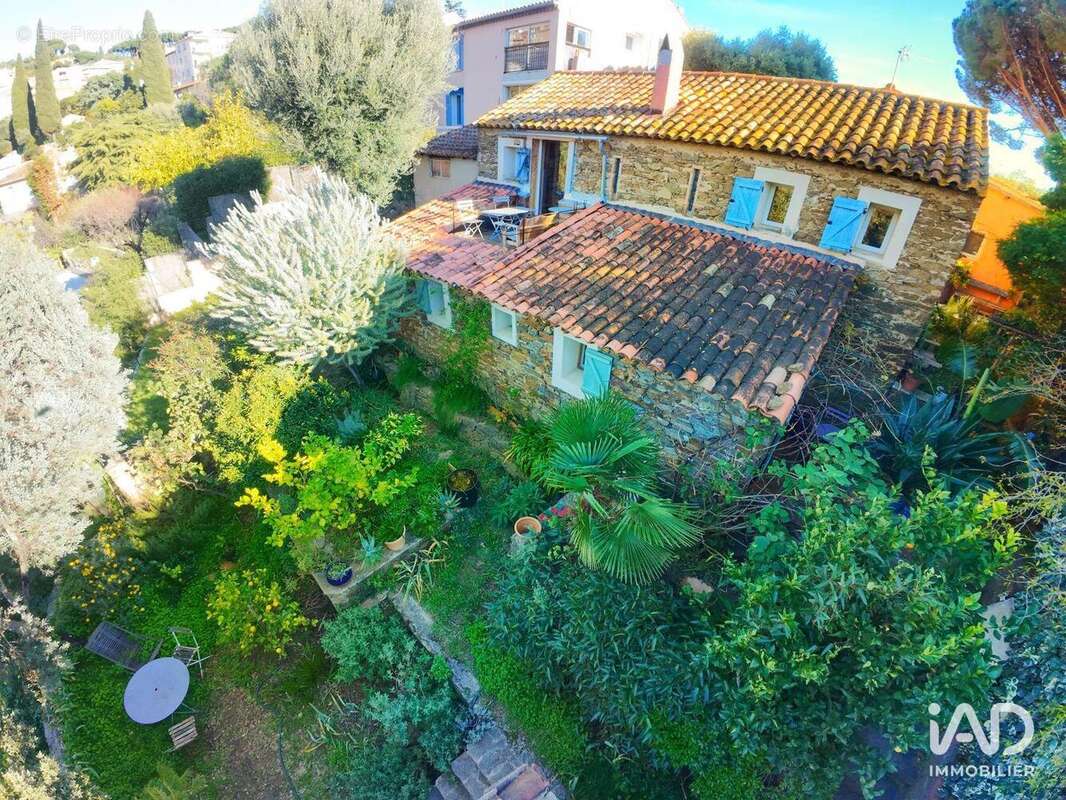 Photo 6 - Maison à BORMES-LES-MIMOSAS