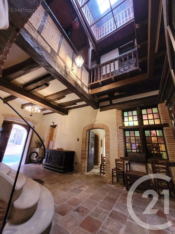 Maison à LISLE-SUR-TARN