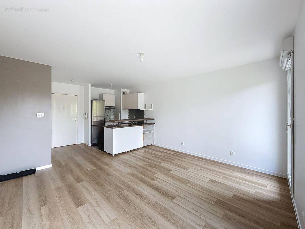 Appartement à MONTIGNY-LE-BRETONNEUX