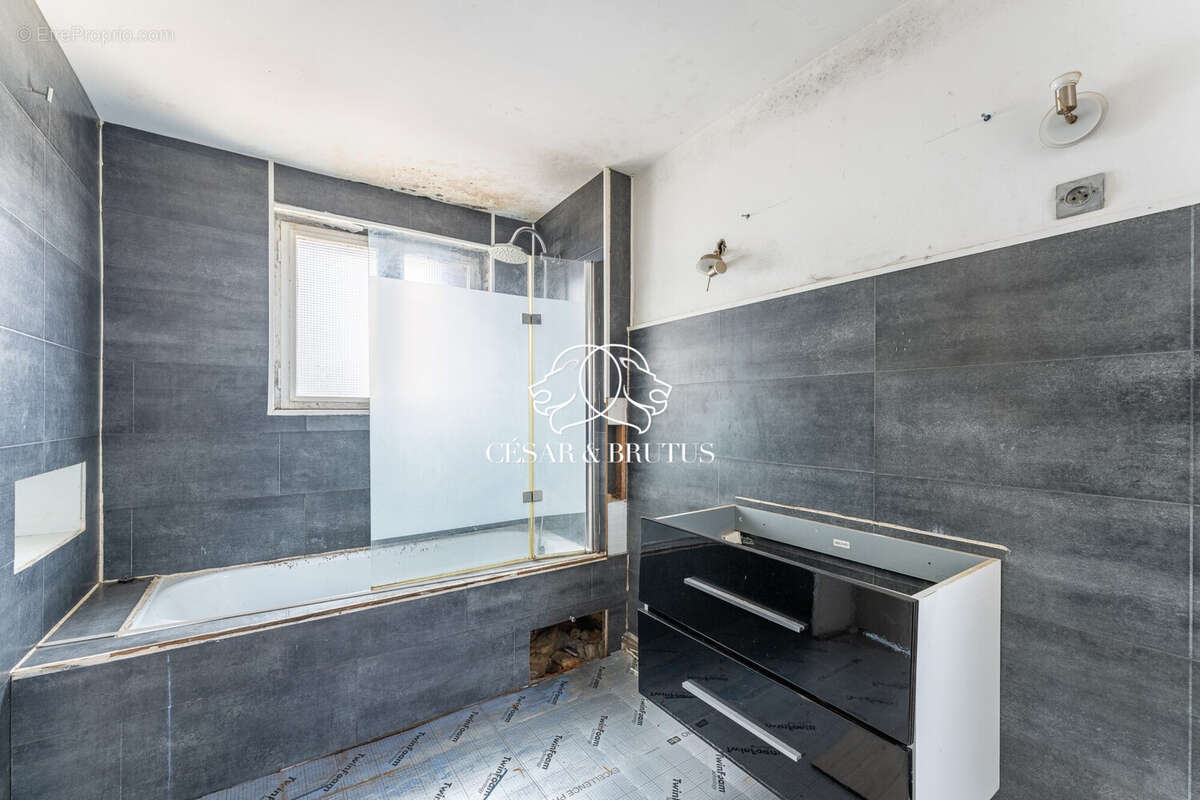 Appartement à LYON-8E