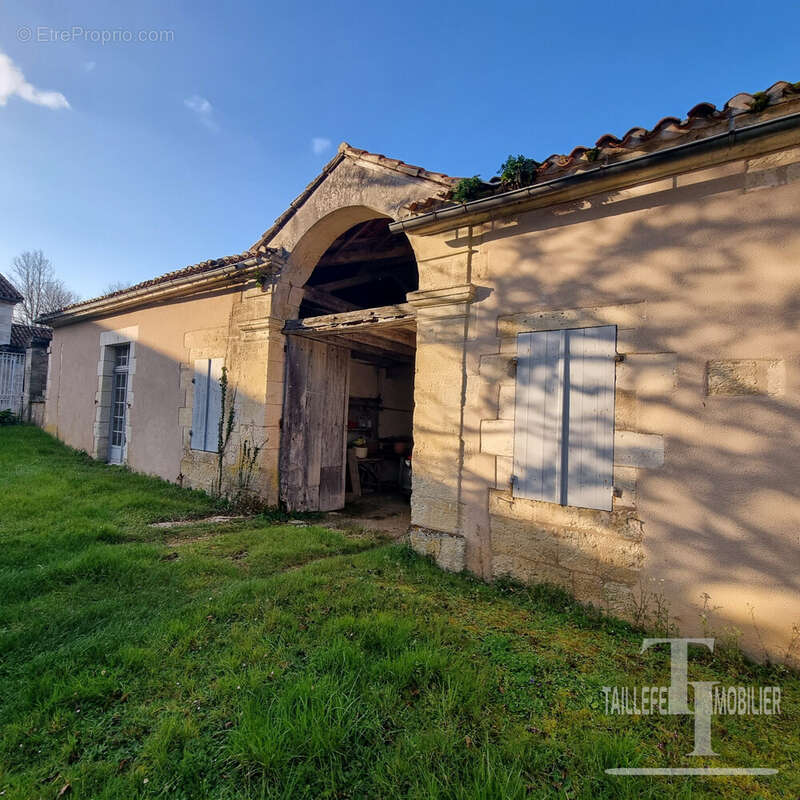 Maison à SORGES