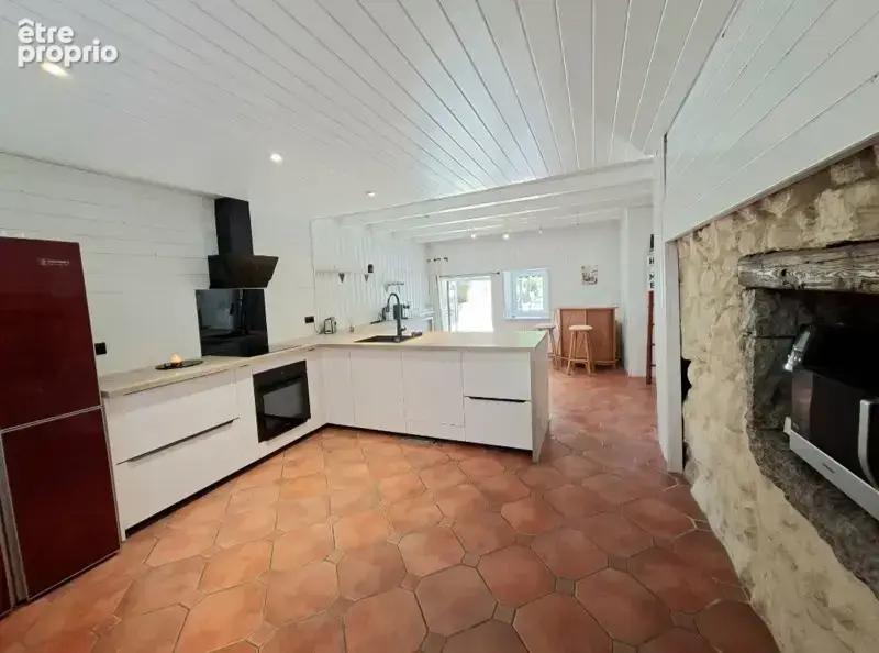 Maison en pierre de 9 pièces principales - photo 3