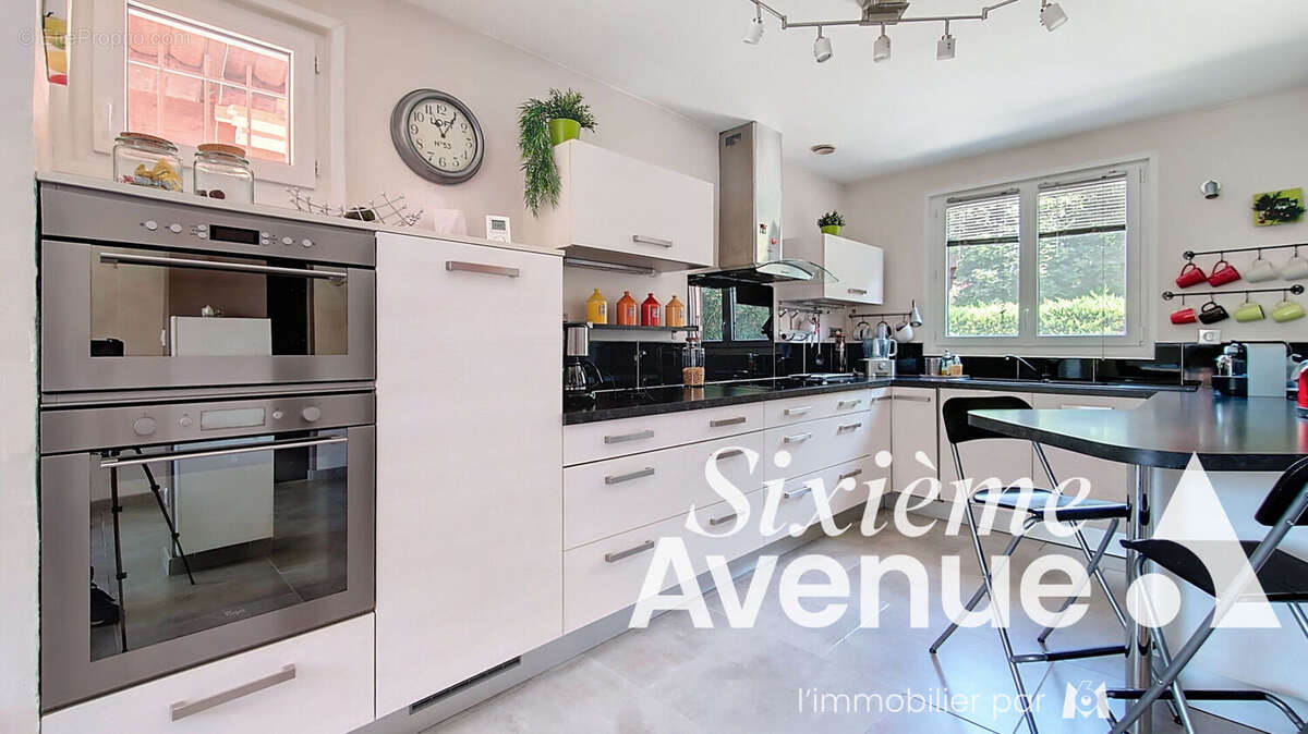 Feyzin le haut - Maison 5 pièces 111 m² sur terrain de 323 m² - photo 5