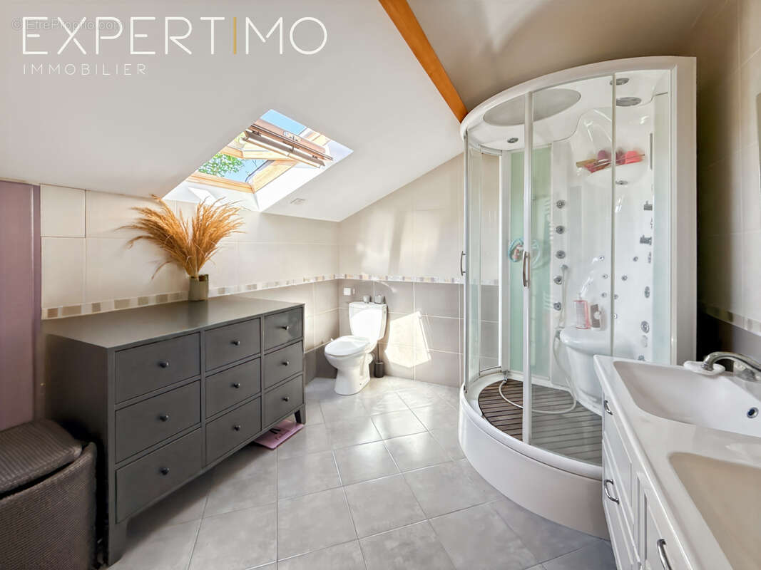 Maison à GOUSSAINVILLE