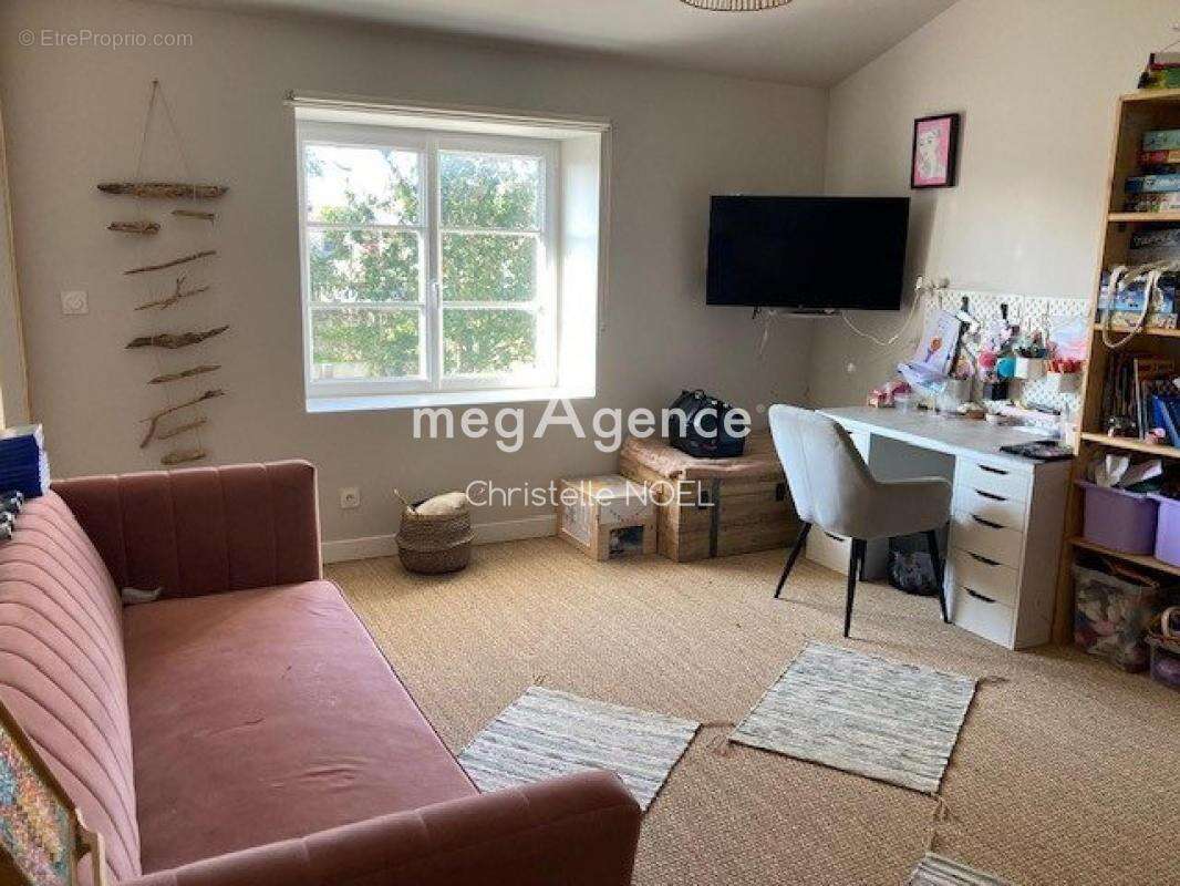 Maison à SAINTE-GEMME-LA-PLAINE