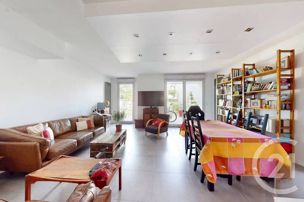 Appartement à IVRY-SUR-SEINE