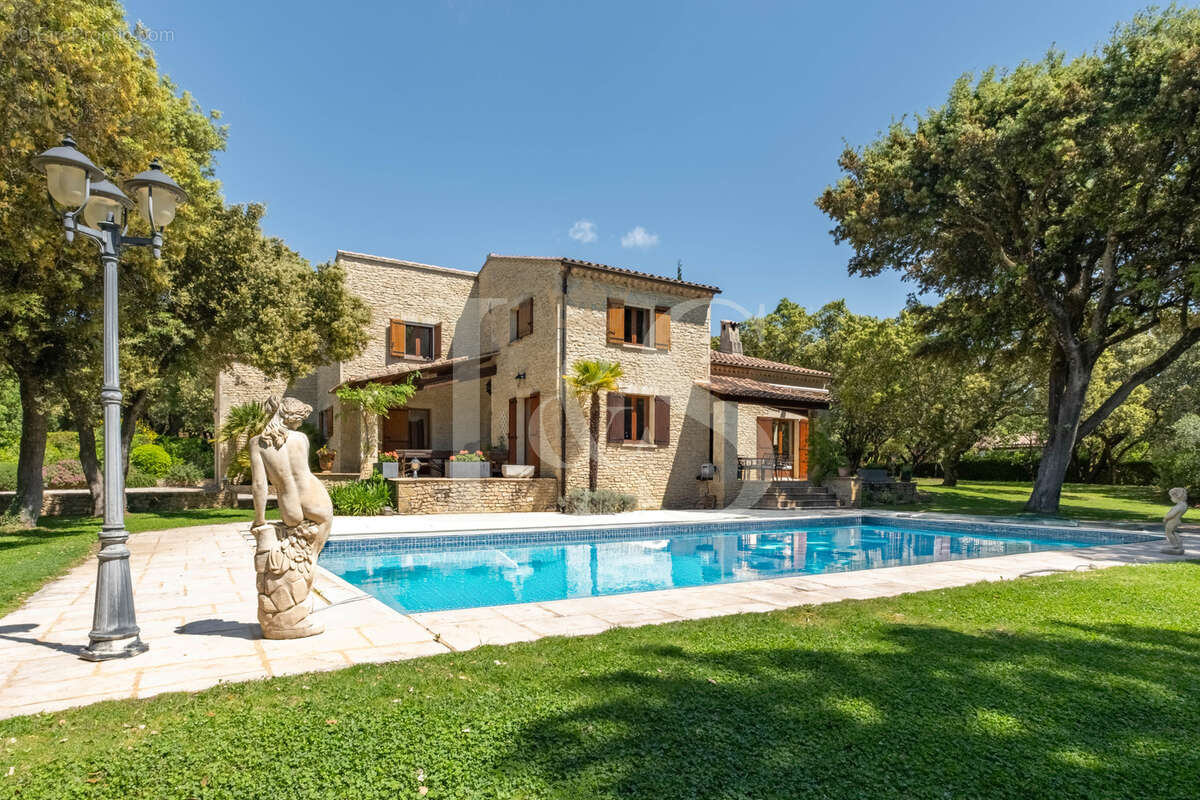Maison à GRIGNAN