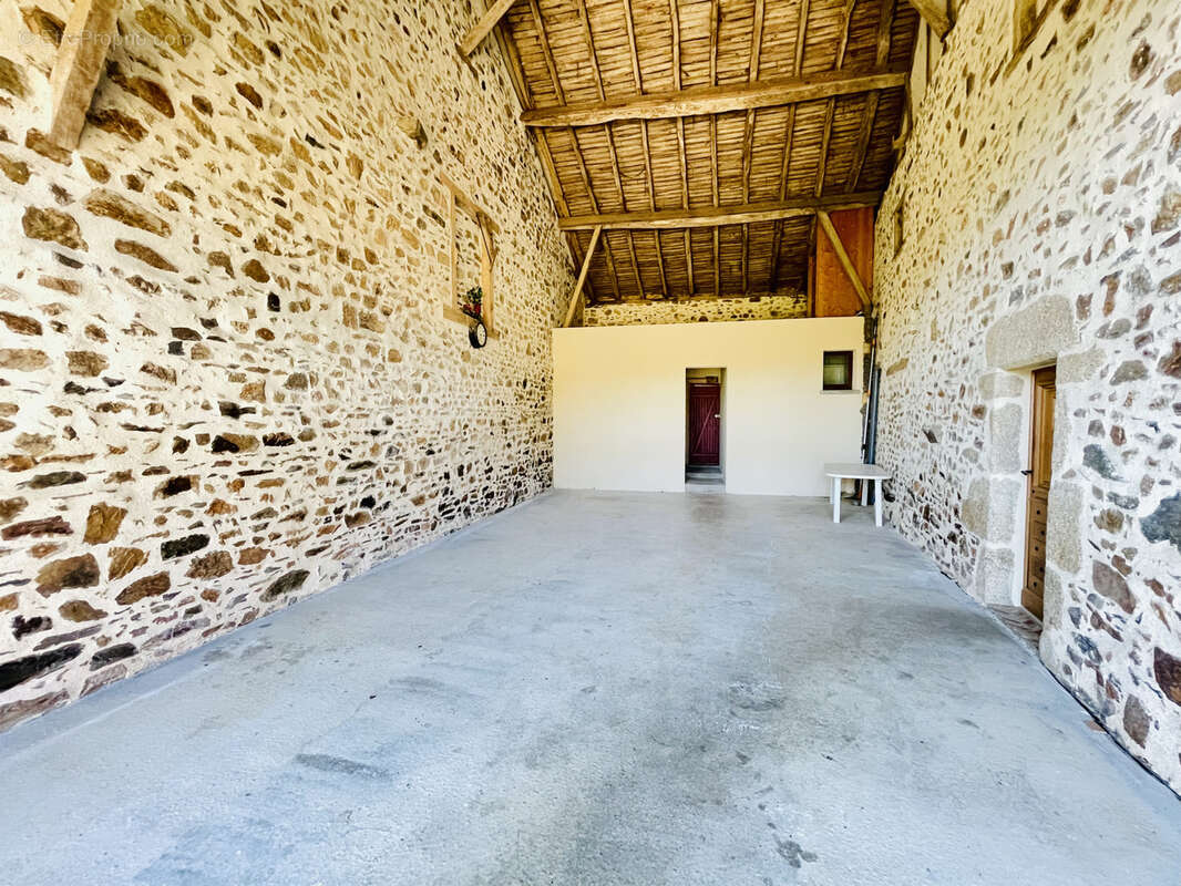 Maison à SAINT-CHRISTOPHE