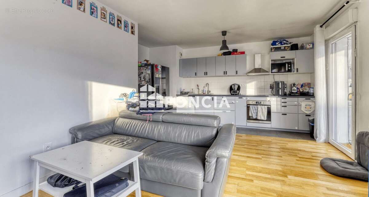 Appartement à CLICHY