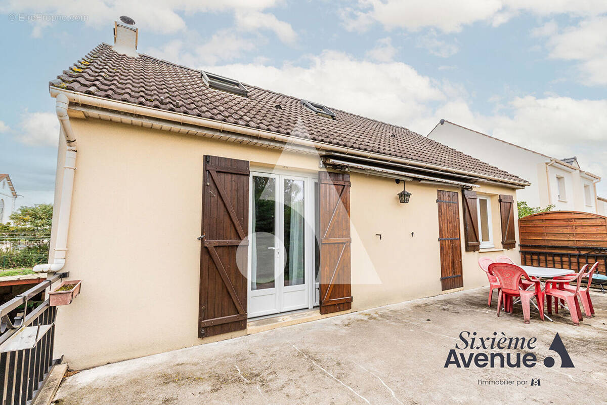 Maison à SAINT-MICHEL-SUR-ORGE