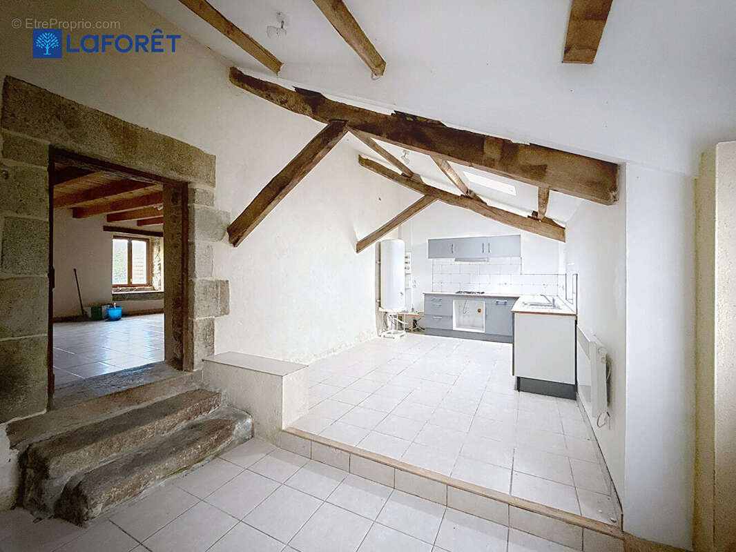 Maison à MOREAC