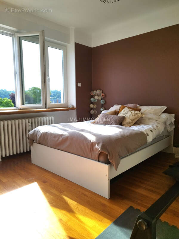 Appartement f4 renove de 106 m2 - photo 3