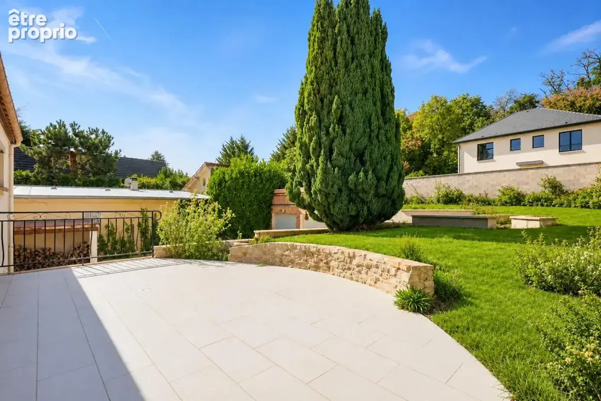 Maison à LINAS