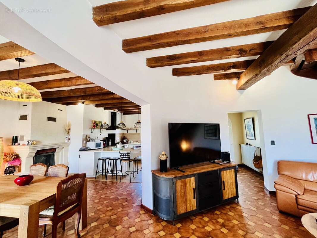 Maison de Style Provençal avec Piscine à Bergerac - photo 3