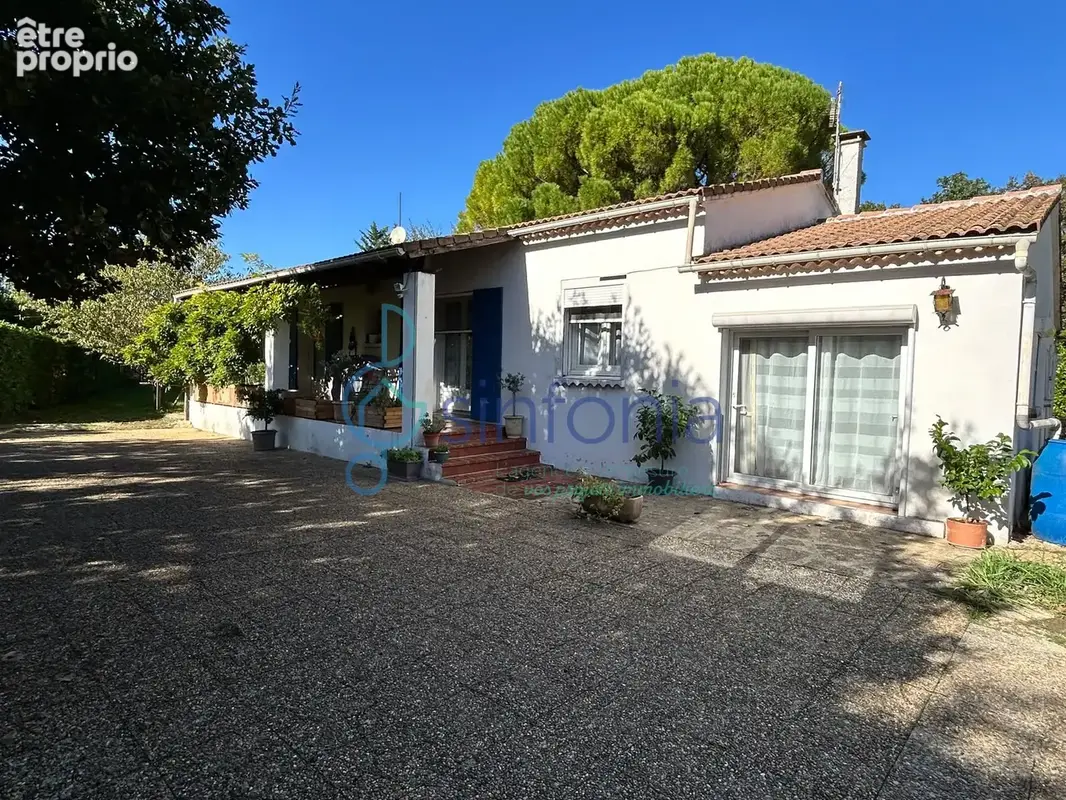 Maison de plain-pied de 116 m2   Russan, Sainte-Anastasie - photo 2