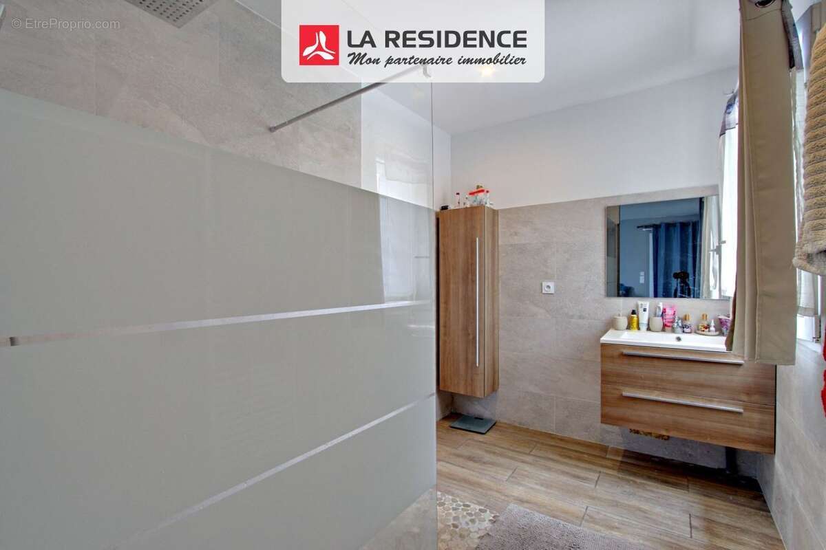 Maison 154 m² à Courcelles-Sur-Seine  - photo 5