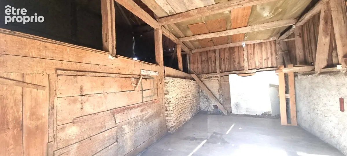 Maison a renover avec grange et ecurie- proche suisse - photo 12