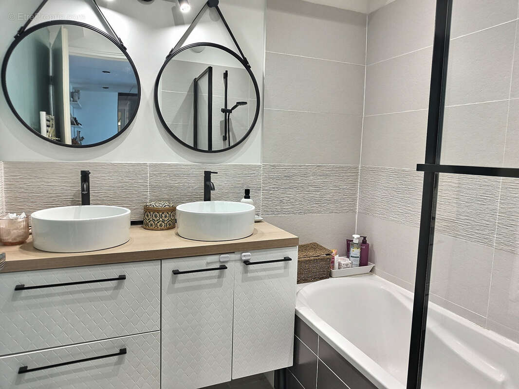 Appartement à CASTELNAU-LE-LEZ