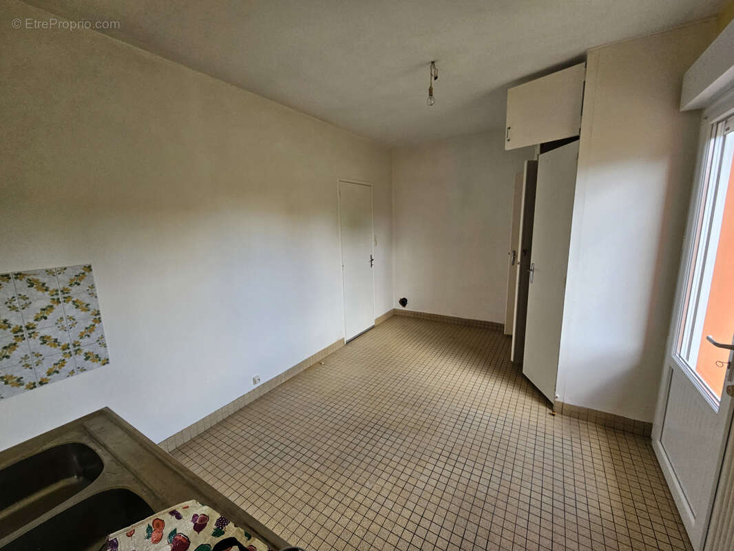 Maison de plain-pied   Centre-bourg de Paulx (44270) - photo 11