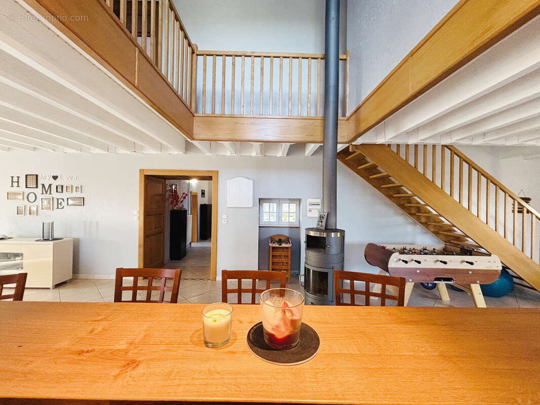 Maison à LONGCHAMPS-SUR-AIRE