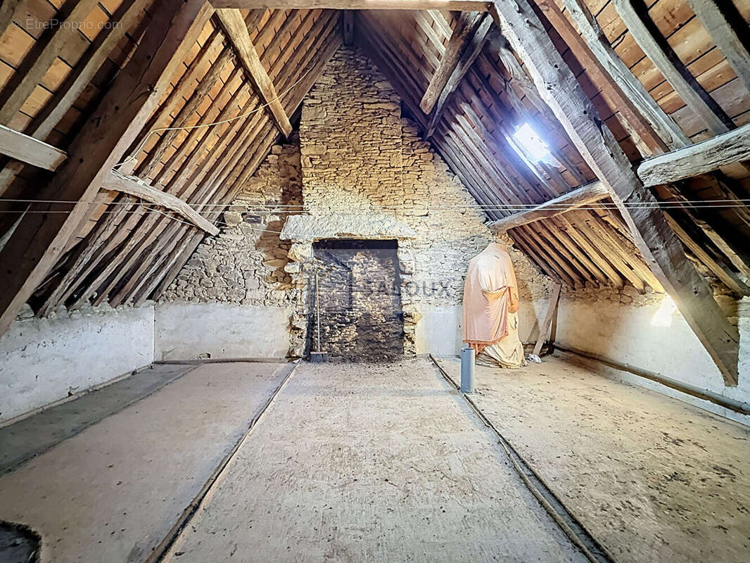 Immeuble ancien à Noyal-Muzillac - idéal investissement - photo 10