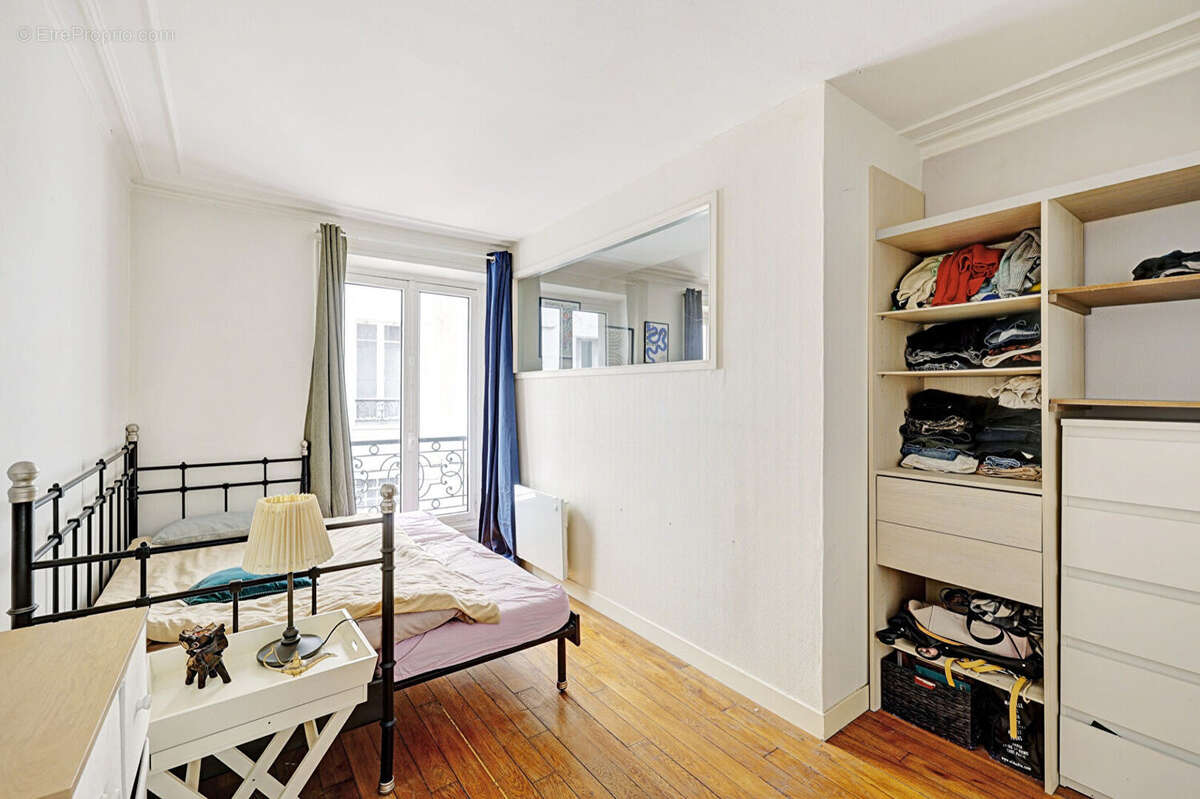 Appartement à PARIS-11E