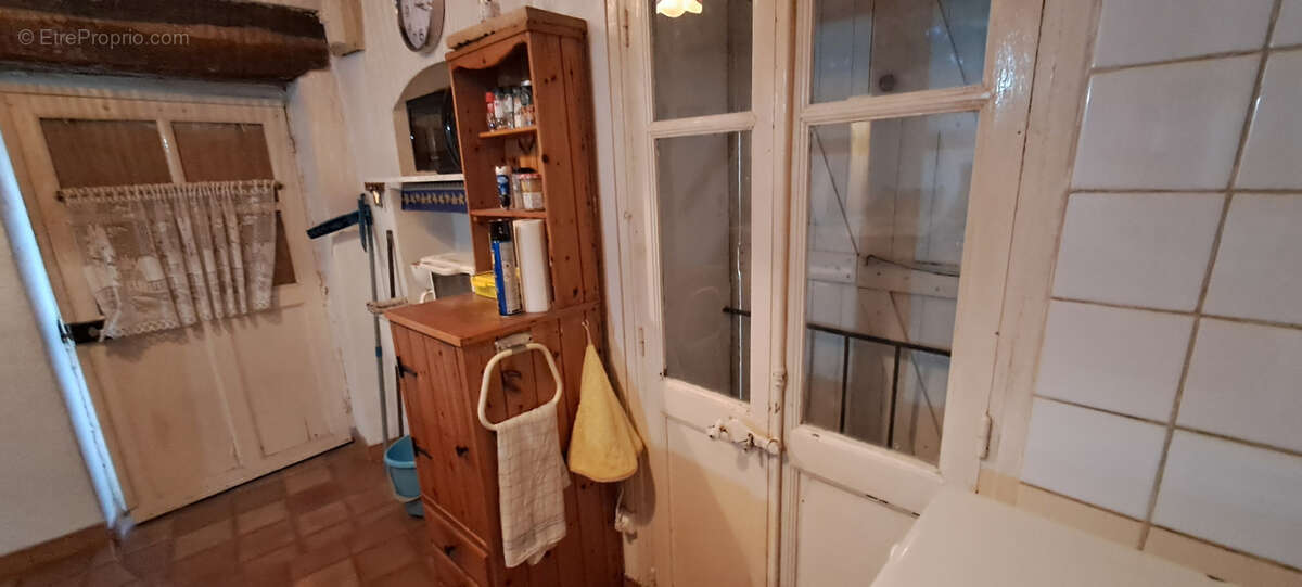 Maison à PEGAIROLLES-DE-L'ESCALETTE