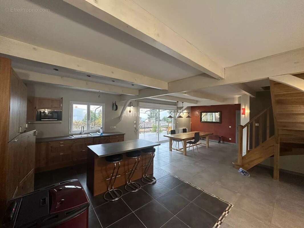 Maison à LA MURE-ARGENS