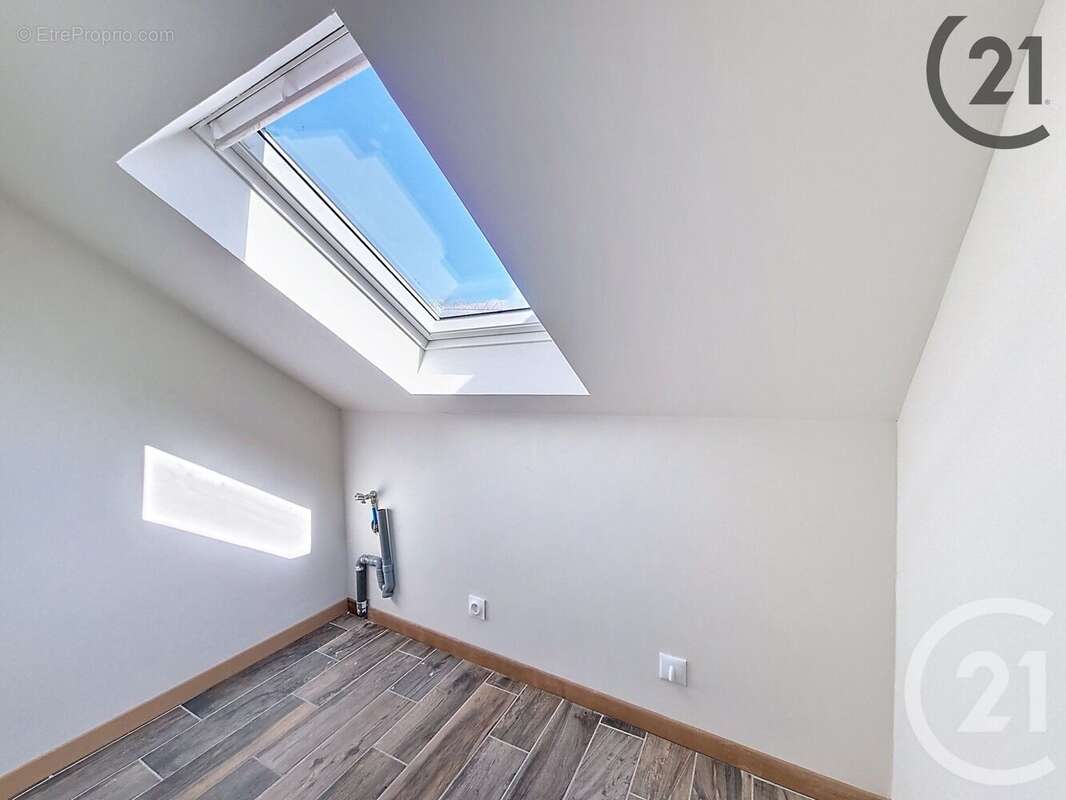 Appartement à BRIE-COMTE-ROBERT