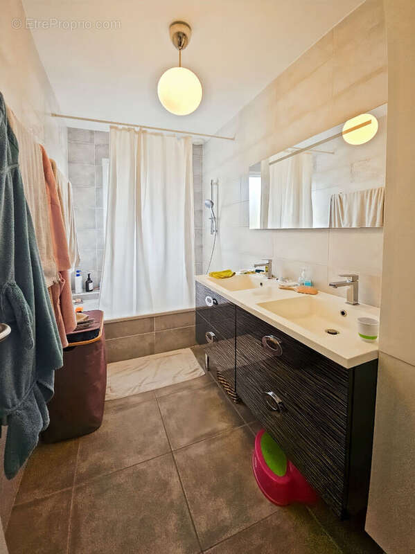 Maison à SAINT-MEDARD-D&#039;EYRANS