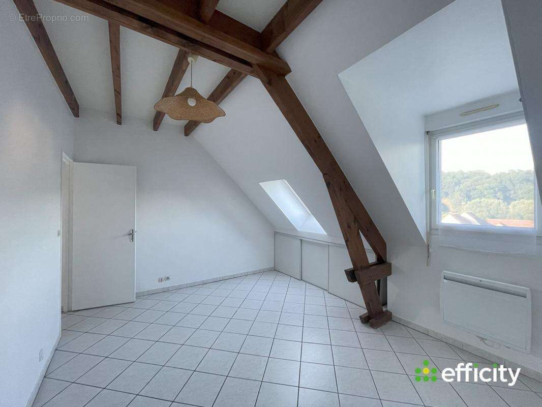 Appartement à EPERNON